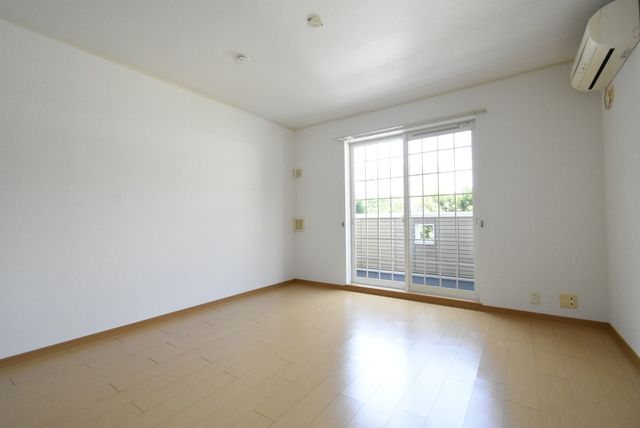 ��ʌ��������܎s�΋�厚�����̃A�p�[�g�̂��̑������E�X�y�[�X