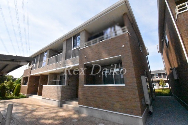 ��ʌ�����s�厚���s���̃A�p�[�g�̌����O��