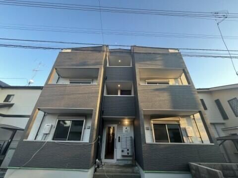 ��ʌ��������܎s������厚�V��̃A�p�[�g�̌����O��