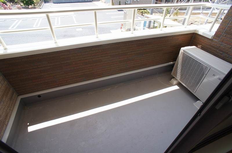 ��ʌ�����s�厚���s���̃A�p�[�g�̃o���R�j�[