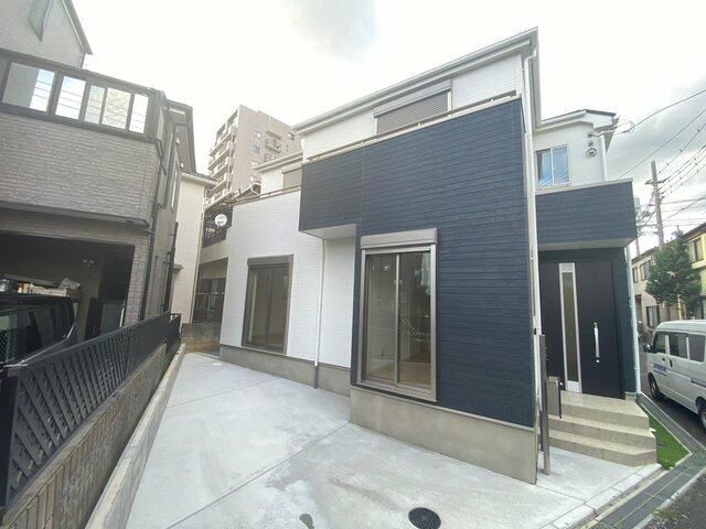 ʌs厚s݂̍̈ˌĂ̌O