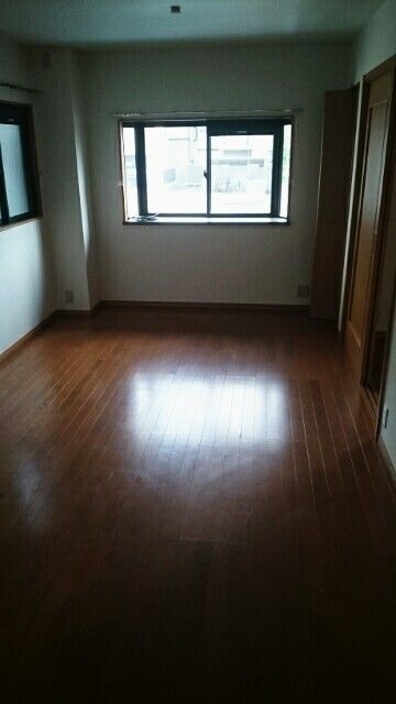 ��ʌ��������܎s�������˂S���ڂ̃}���V�����̋��ԁE���r���O