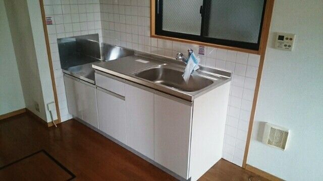 ��ʌ��������܎s�������˂S���ڂ̃}���V�����̃L�b�`��