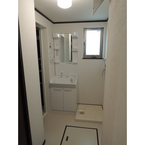 ��ʌ��������܎s�Y�a�挳���Q���ڂ̃A�p�[�g�̐��ʏ�