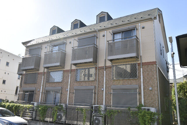 ��ʌ��������܎s��{��听���P���ڂ̃A�p�[�g�̌����O��