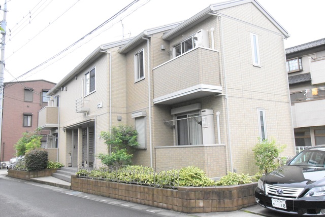 ��ʌ��z�J�s���R���ڂ̃A�p�[�g�̌����O��