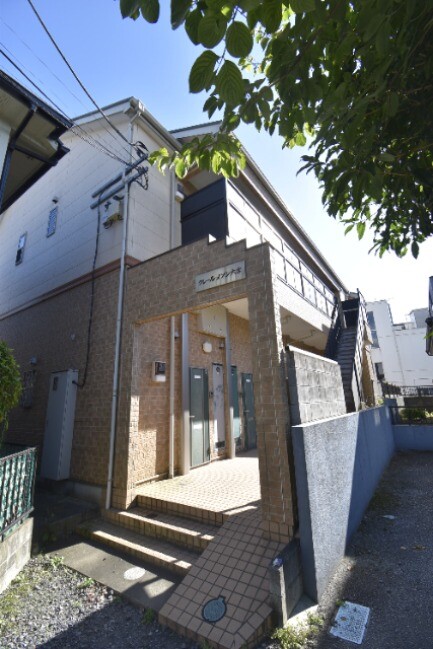 ��ʌ��������܎s��{��听���P���ڂ̃A�p�[�g�̃G���g�����X