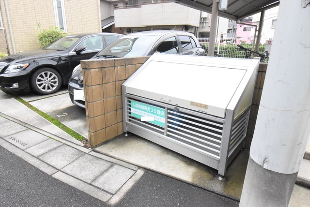 ��ʌ��z�J�s���R���ڂ̃A�p�[�g�̂��̑�