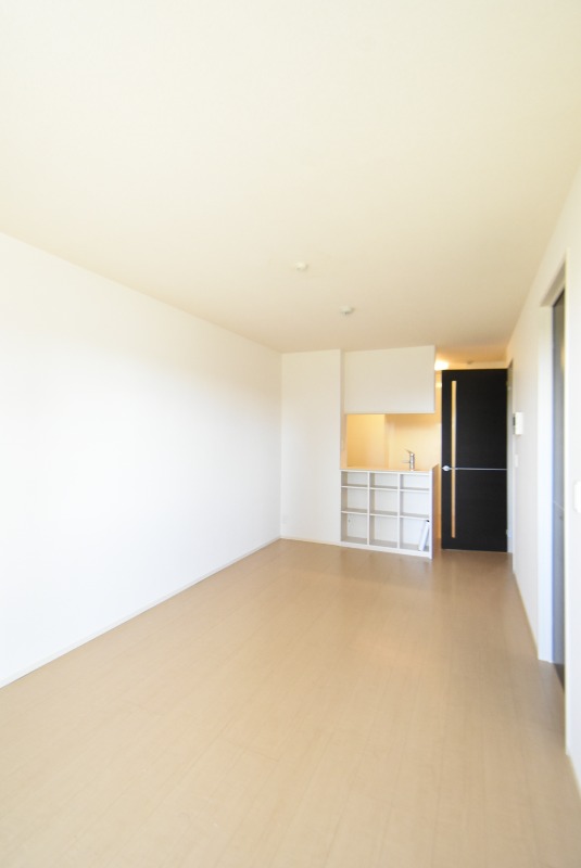 ��ʌ�����s���V���̃A�p�[�g�̋��ԁE���r���O