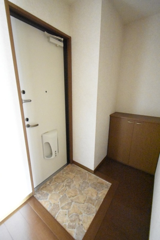 ��ʌ��������܎s��΋搼���S���ڂ̃A�p�[�g�̌���