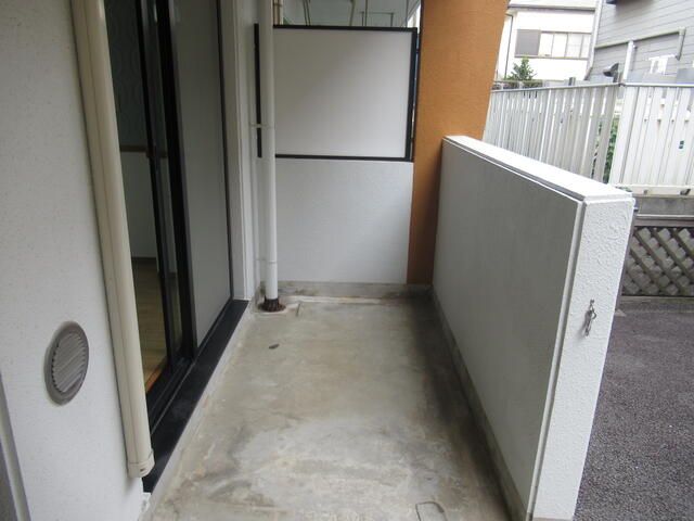 ��ʌ��������܎s�΋擌�Y�a�W���ڂ̃}���V�����̃o���R�j�[