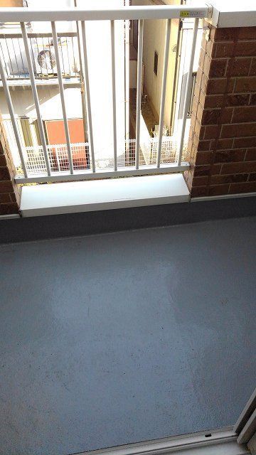 ��ʌ��������܎s��΋�z�K�Q���ڂ̃A�p�[�g�̃o���R�j�[