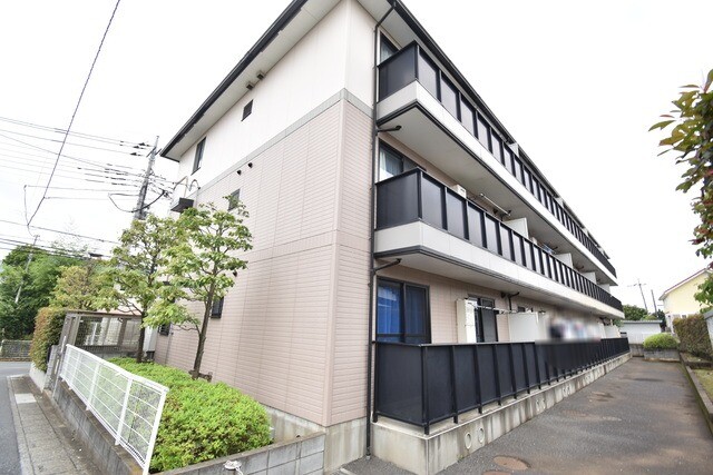 ��ʌ��������܎s��{��O���S���ڂ̃A�p�[�g�̌����O��