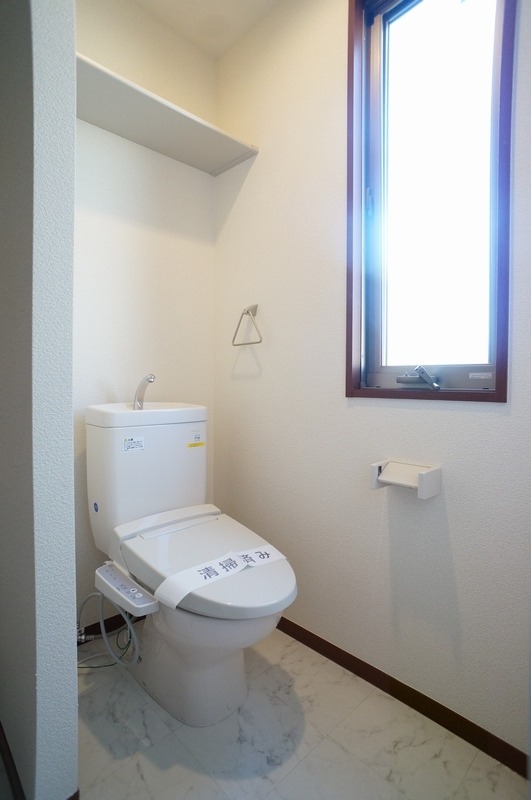 ��ʌ��������܎s�Y�a��k�Y�a�Q���ڂ̃A�p�[�g�̃g�C��