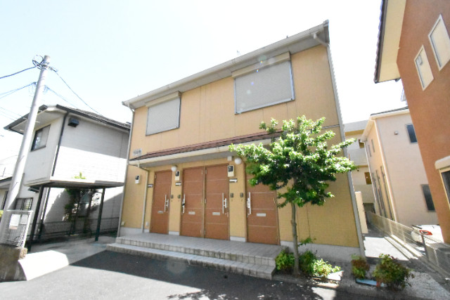 ��ʌ��������܎s�Y�a��k�Y�a�Q���ڂ̃A�p�[�g�̃G���g�����X