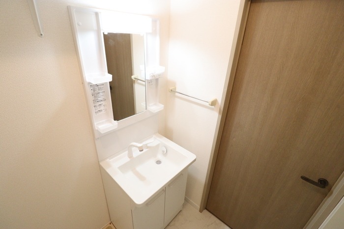 ��ʌ��������܎s��{��O���S���ڂ̃A�p�[�g�̐��ʏ�