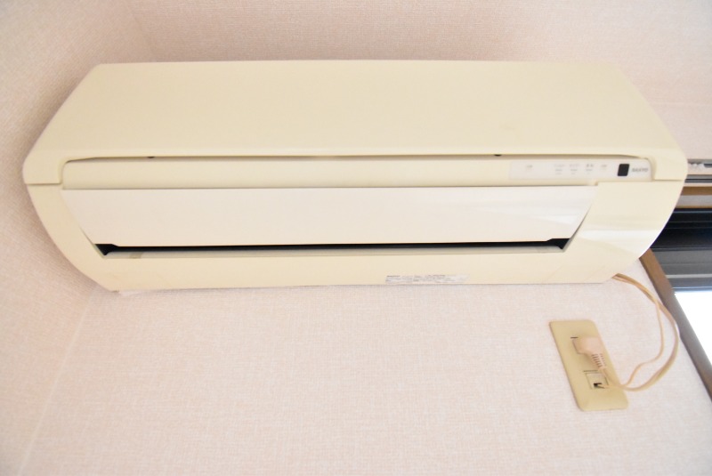 ��ʌ�����s�厚���s�̃A�p�[�g�̂��̑��ݔ�