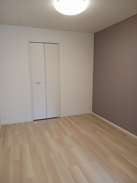 ��ʌ��������܎s�����擌��{�P���ڂ̃A�p�[�g�̂��̑������E�X�y�[�X