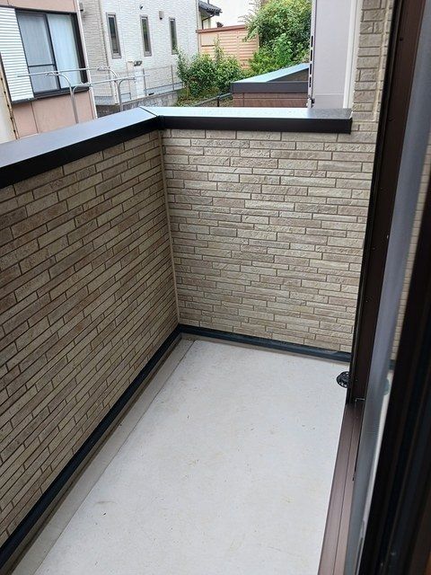 ��ʌ��������܎s�����擌��{�P���ڂ̃A�p�[�g�̃o���R�j�[