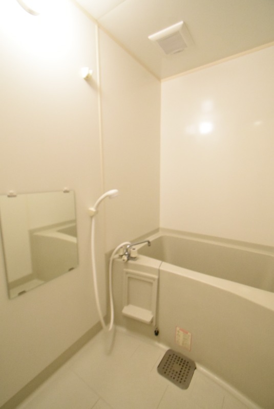 ��ʌ��������܎s�k��g�쒬�Q���ڂ̃A�p�[�g�̃o�X