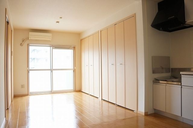 ��ʌ��������܎s�΋擌�Y�a�Q���ڂ̃}���V�����̋��ԁE���r���O