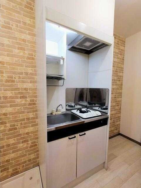 ��ʌ�����s�厚���̃A�p�[�g�̃L�b�`��