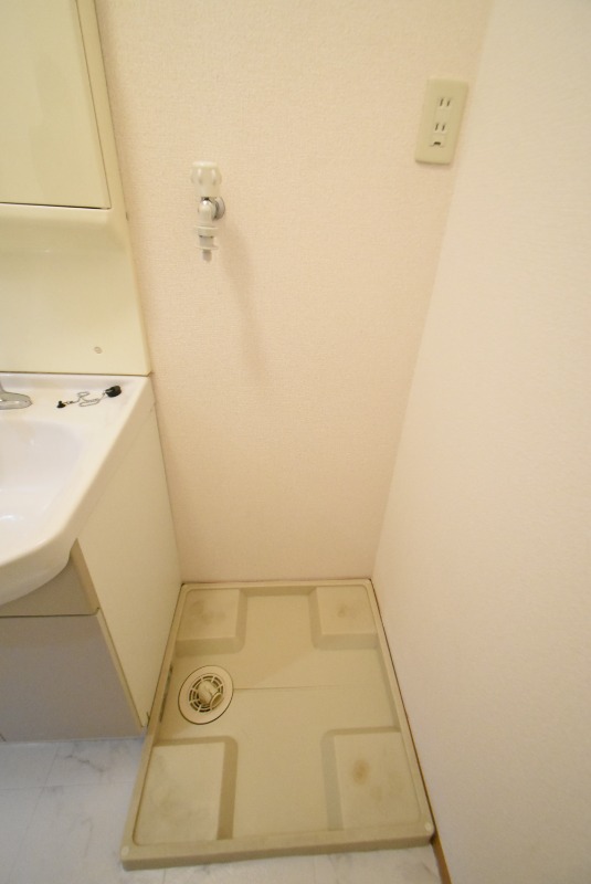 ��ʌ��������܎s�k��g�쒬�Q���ڂ̃A�p�[�g�̂��̑�