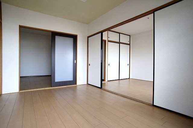 ��ʌ�����s�厚���~�J�̃}���V�����̂��̑������E�X�y�[�X