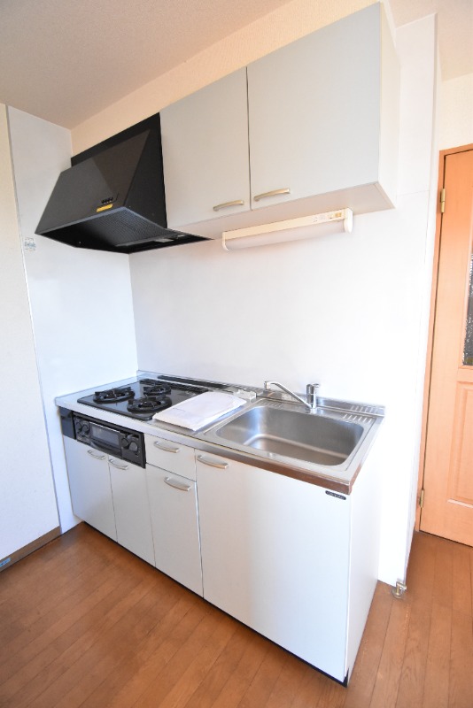 ��ʌ��������܎s�k��y�C���Q���ڂ̃}���V�����̃L�b�`��