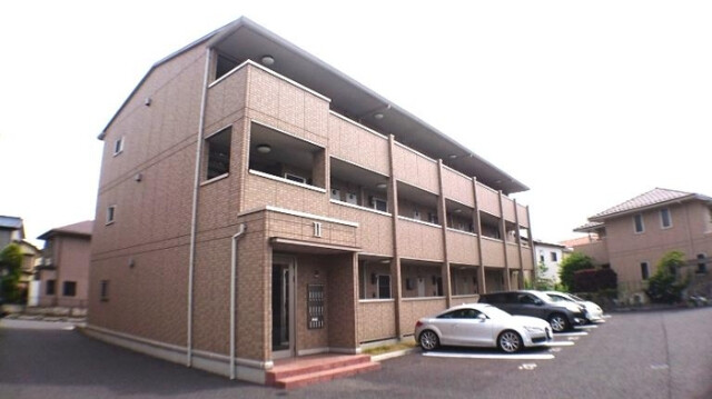 ��ʌ������s�����R���ڂ̃A�p�[�g�̌����O��