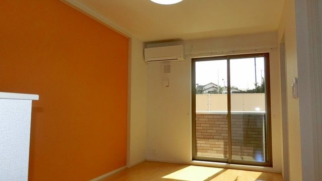 ��ʌ�����s�厚�ΐ_�̃A�p�[�g�̋��ԁE���r���O