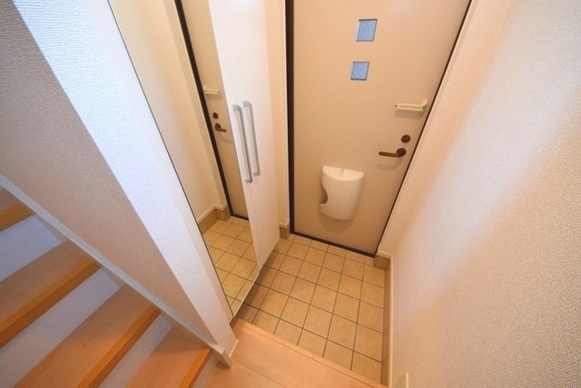 ��ʌ�����s�厚�ΐ_�̃A�p�[�g�̌���