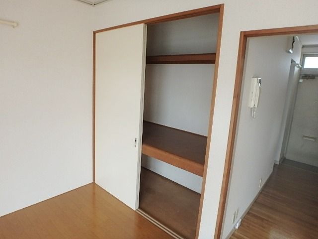 ��ʌ��������܎s��{��x�̓����Q���ڂ̃A�p�[�g�̎��[