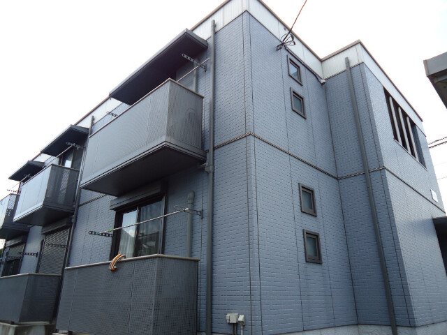 ��ʌ�����s�ܔԒ��̃A�p�[�g�̌����O��