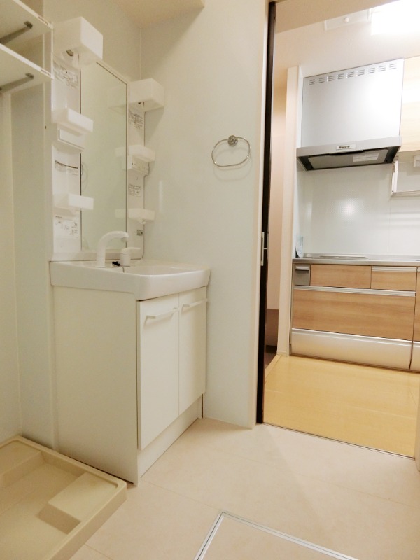 ��ʌ��������܎s�����擌��{�S���ڂ̃A�p�[�g�̐��ʏ�