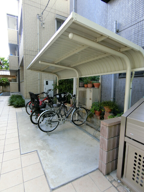 ��ʌ��������܎s�����擌��{�S���ڂ̃A�p�[�g�̂��̑�