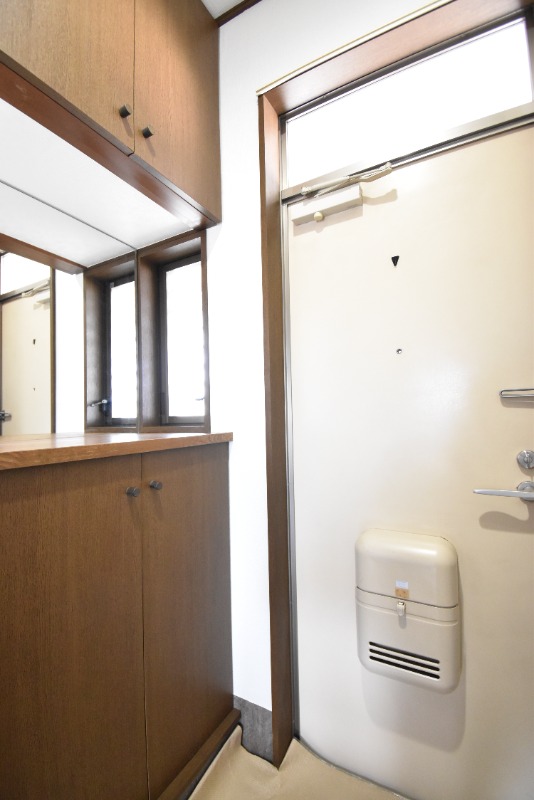 ��ʌ�����s�����P���ڂ̃A�p�[�g�̂��̑������E�X�y�[�X