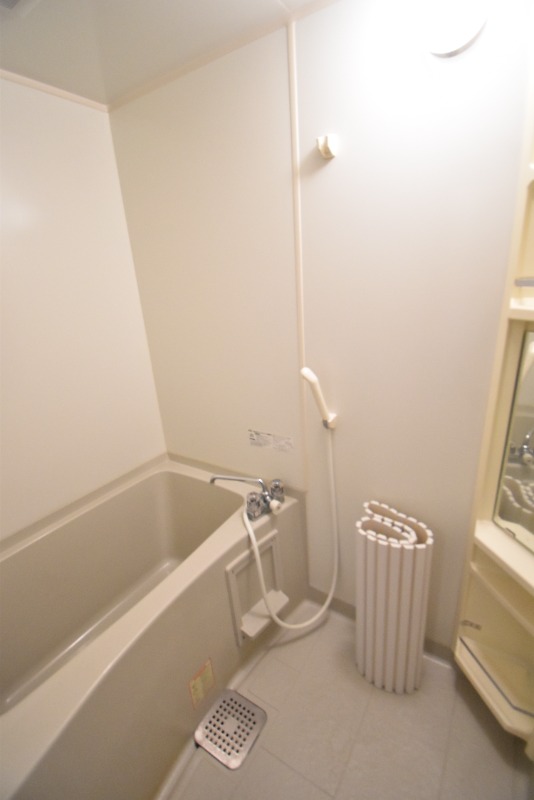 ��ʌ��������܎s�����擌��{�S���ڂ̃A�p�[�g�̃o�X