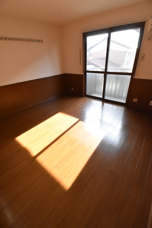 ��ʌ��������܎s�����擌��{�S���ڂ̃A�p�[�g�̂��̑������E�X�y�[�X