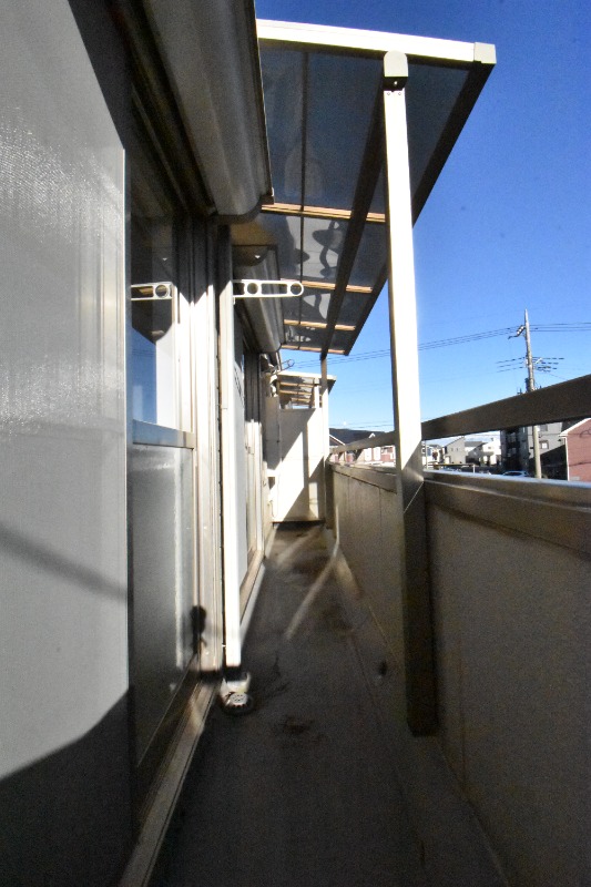 ��ʌ�����s�厚�����̃A�p�[�g�̃o���R�j�[