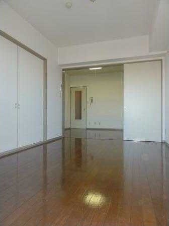 ��ʌ��z�J�s�z���J�T���ڂ̃}���V�����̋��ԁE���r���O