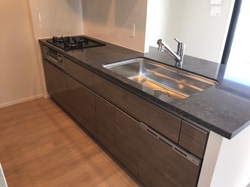 ��ʌ��������܎s�Y�a���ՂX���ڂ̃}���V�����̃L�b�`��