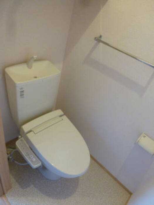 ��ʌ������s�ԌI�S���ڂ̃A�p�[�g�̃g�C��