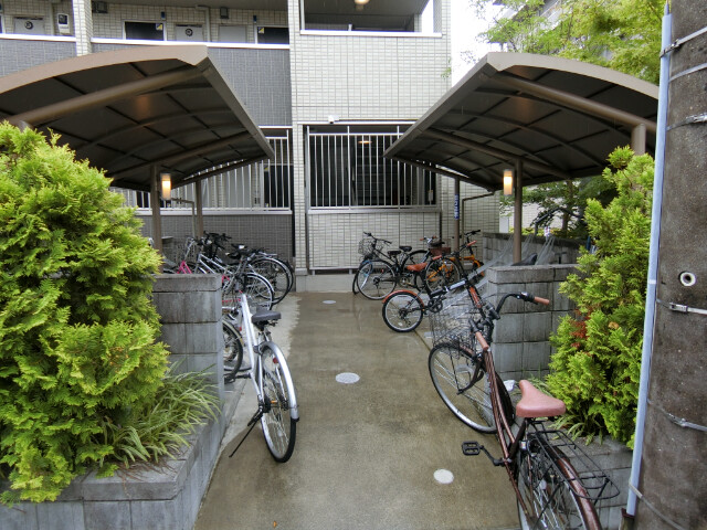 ��ʌ������s�ԌI�S���ڂ̃A�p�[�g�̂��̑�