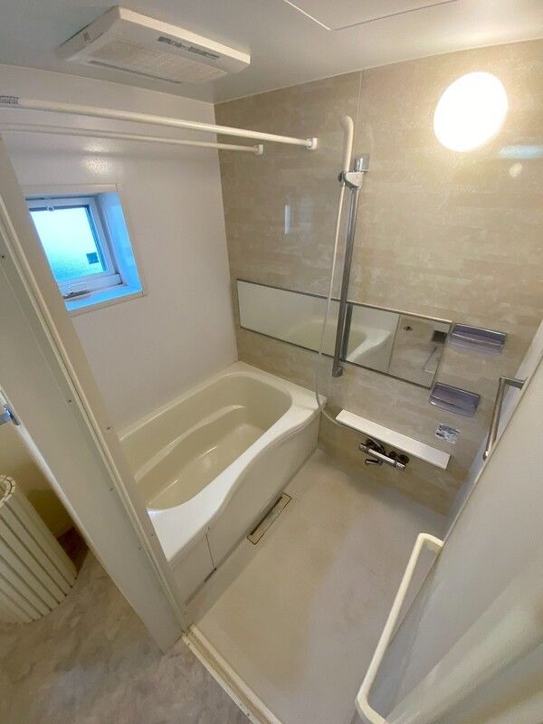 ��ʌ��������܎s�����扺�����S���ڂ̃A�p�[�g�̃o�X