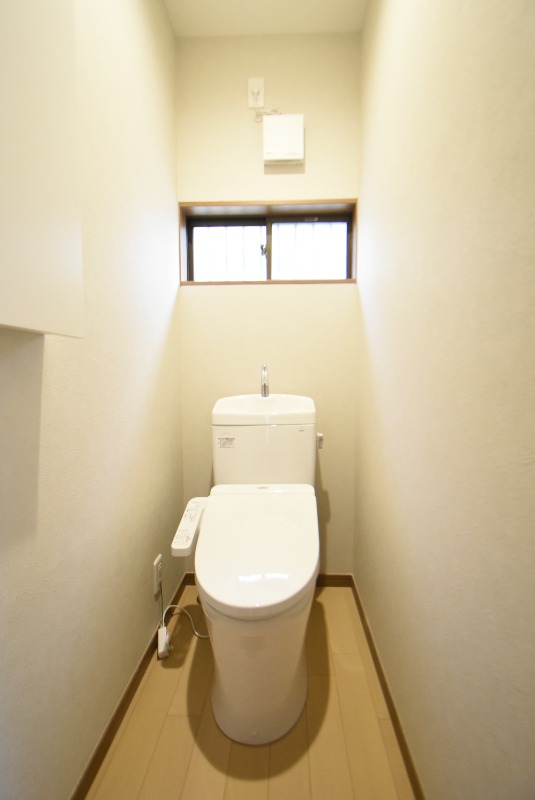 ��ʌ��k�����S�ɓޒ��厚�����̈�ˌ��Ẵg�C��