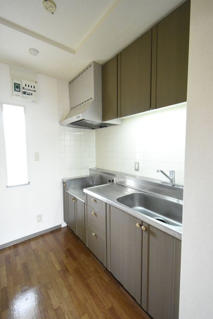 ��ʌ��������܎s������x�蒬�̃}���V�����̃L�b�`��