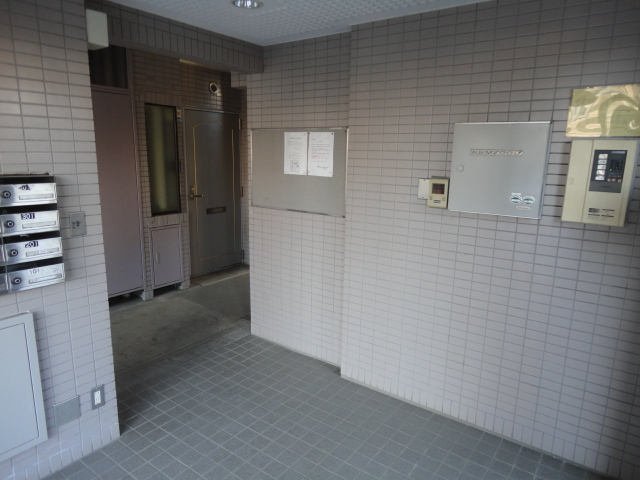 ��ʌ��������܎s������x�蒬�̃}���V�����̃G���g�����X