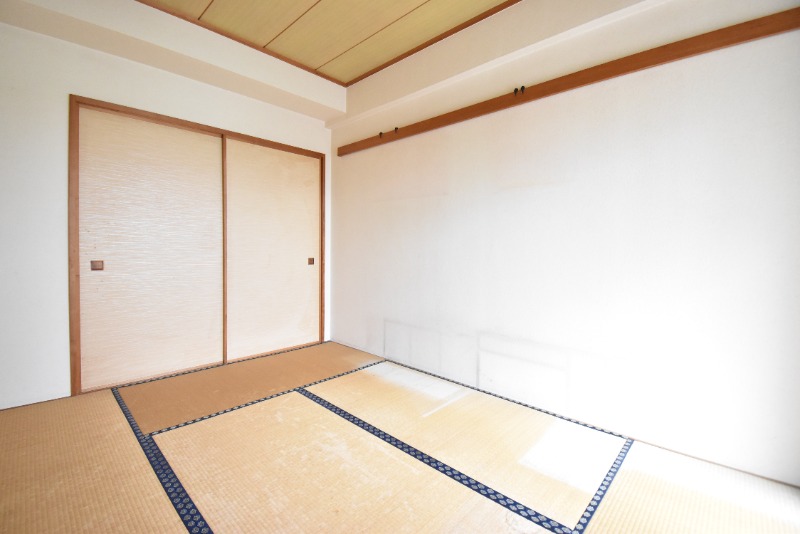 ��ʌ��z�J�s�����P���ڂ̃}���V�����̋��ԁE���r���O