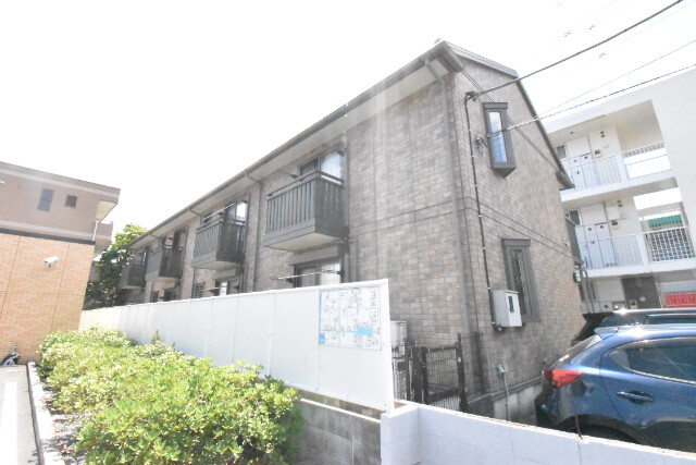 ��ʌ��z�J�s���������̃A�p�[�g�̌����O��